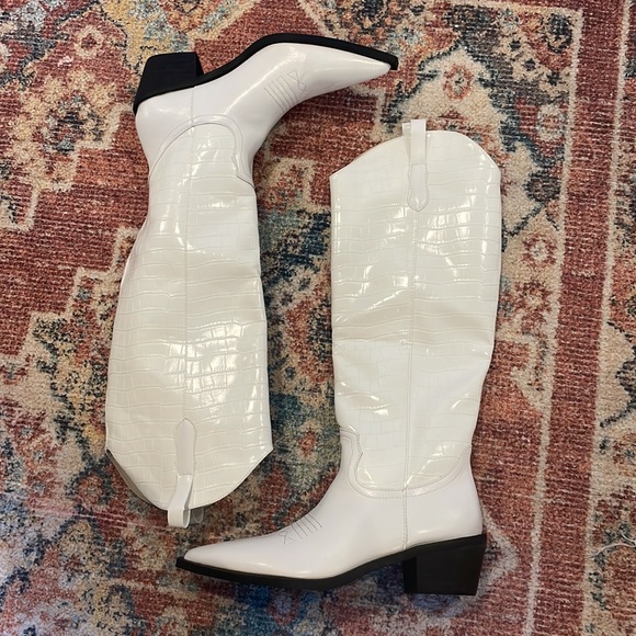 SOLD ON MERCARI - Picture 3 of 7